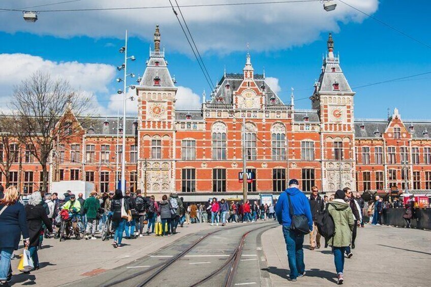 Skip-the-line Royal Palace of Amsterdam Private Guided Tour