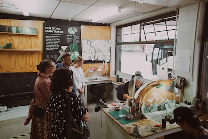 Rotorua : Expérience de sculpture sur jade dans un atelier local