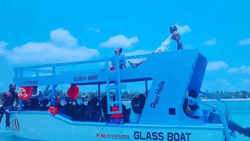 Diani Beach: 2-Hours Glass Bottom Boat cruise