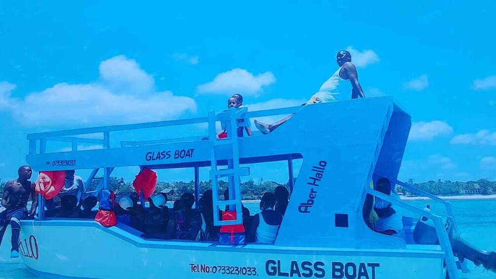 Diani Beach: 2-Hour Glass Bottom-Boat Cruise