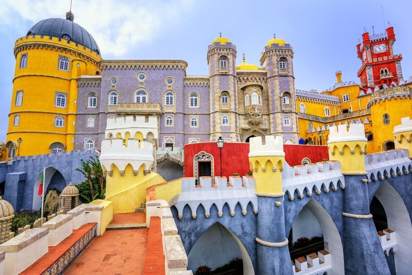 Pena Palace In-app Audio Tour: Walking in the Fairy Tale (without ticket)