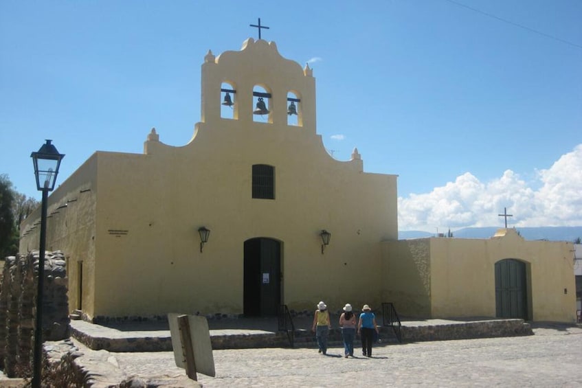 Cafayate + Cachi + Arrival and Departure Transfer + Walking tour free
