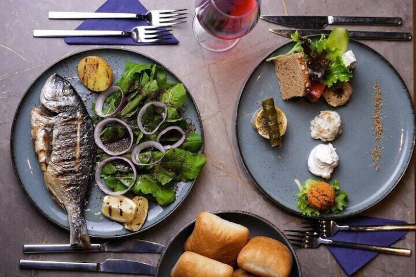 All-inclusive experience: Enjoy a hassle-free evening with unlimited flavors