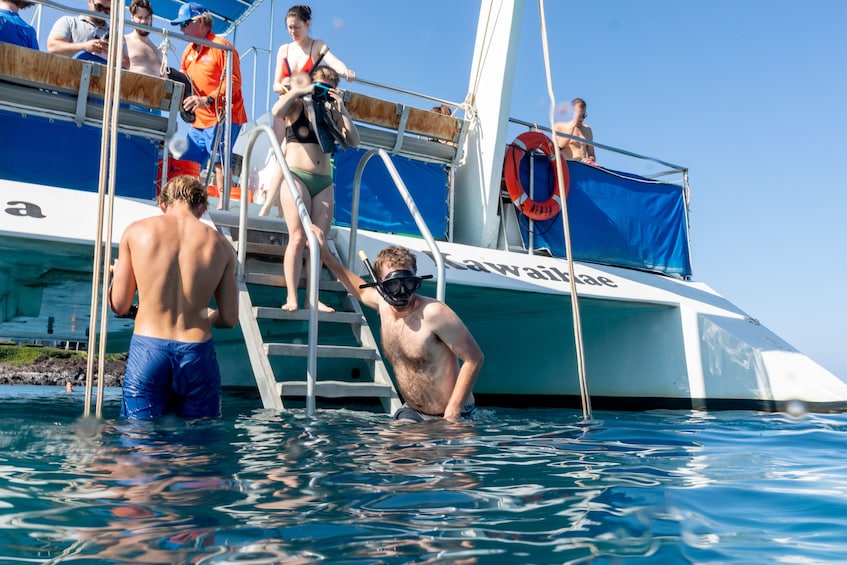 Snorkel Adventure Departing Kawaihae Harbor