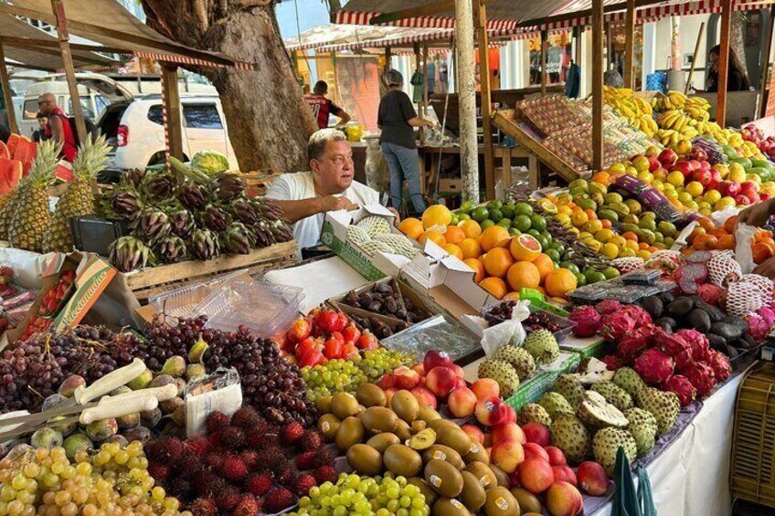 For the Curious Palate: 17+ Exotic Fruits to Try at Rio’s Market