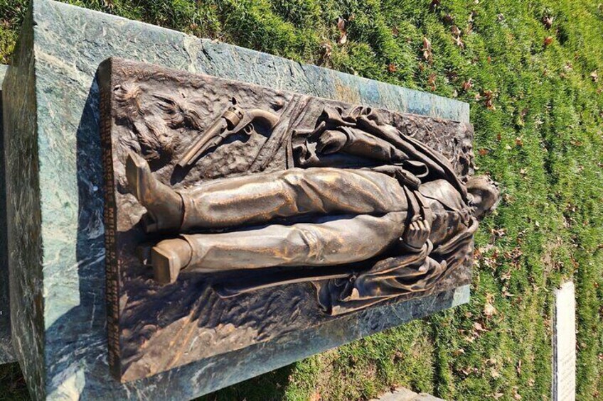 Tomb effigy of First Lieutenant John Meigs