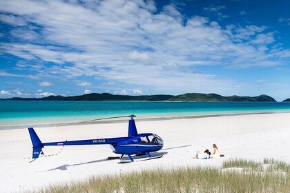 Heart Reef & Whitehaven Rest and Relax - 2.5Hr Helicopter Tour