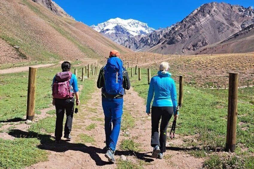 Aconcagua Walking Tour Horcones