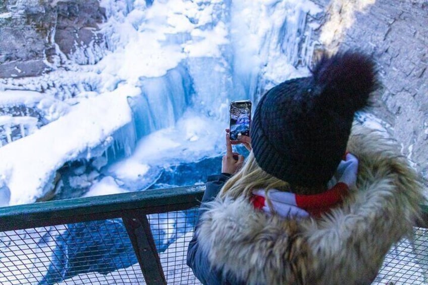 Half Day Marble and Johnston Canyon Ice Walk Combo Tour