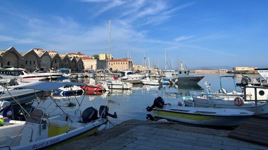 Chania In Quest of True Love: Private City Exploration Game