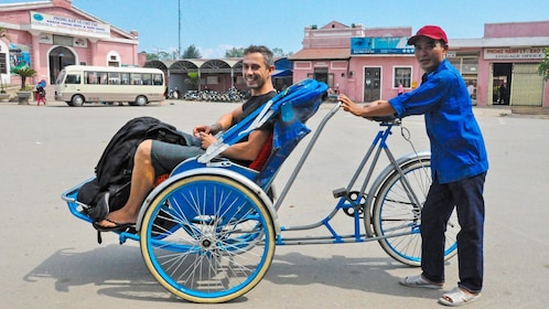 Guidet gatemattur med sykkelrickshaw og smaksprøver
