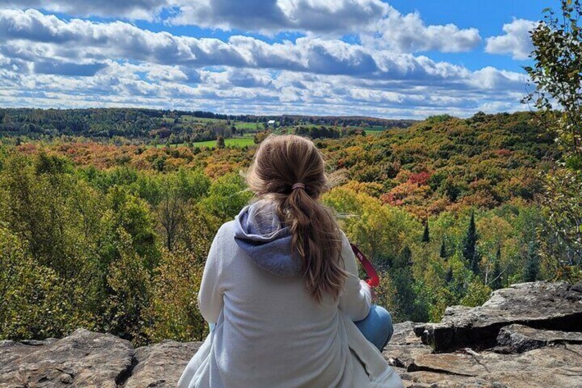 Private Nottawasaga Bluffs Caves Hiking Tour,Collingwood/Creemore