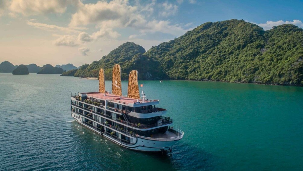 Picture 29 for Activity Hanoi: 2-Day Halong & Lan Ha Bay 5-Star Cruise with Balcony