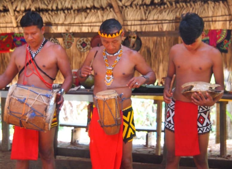 Picture 4 for Activity Embera indigenous Village visit