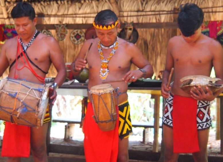 Picture 4 for Activity Embera indigenous Village visit