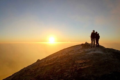 Da Catania: Tour dell'Etna al mattino o al tramonto con 4x4