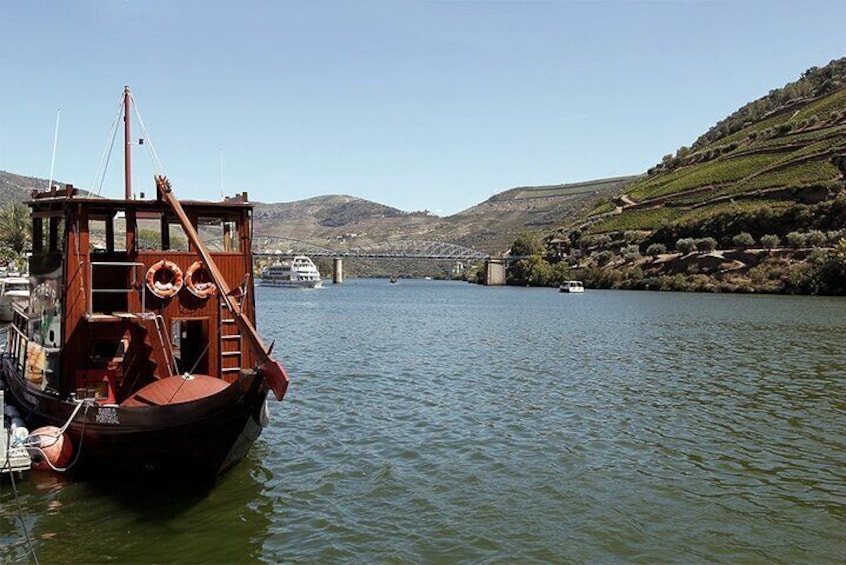 Douro Valley Private Tour Lunch Wine Tastings and River Cruise