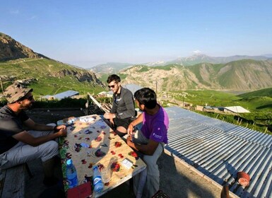 Excursión de senderismo de un día a Khinalig - Galakhudat