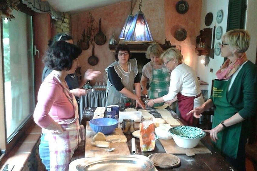 Sardinian Home Cooking Class & Meal at a Farmhouse