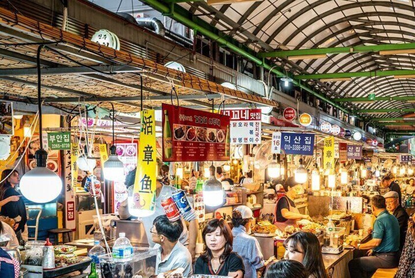 Night Mini Van Private Guided Tour in Seoul