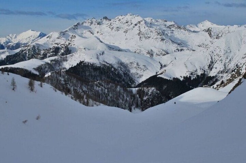 3 Hours of Snowshoeing with Alpine Guide in Val Brembana