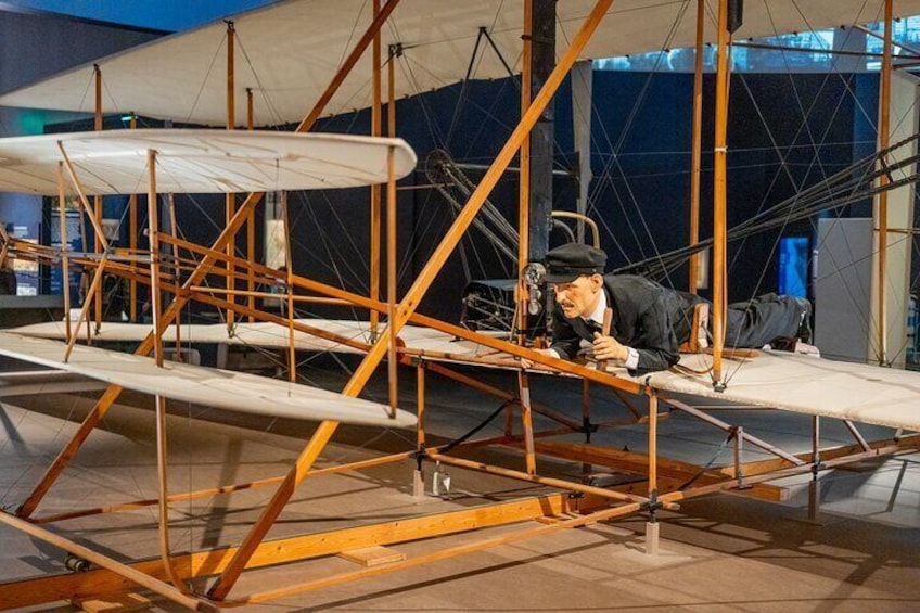 Smithsonian Highlights Walking Tour w/ Reserved Air & Space Entry