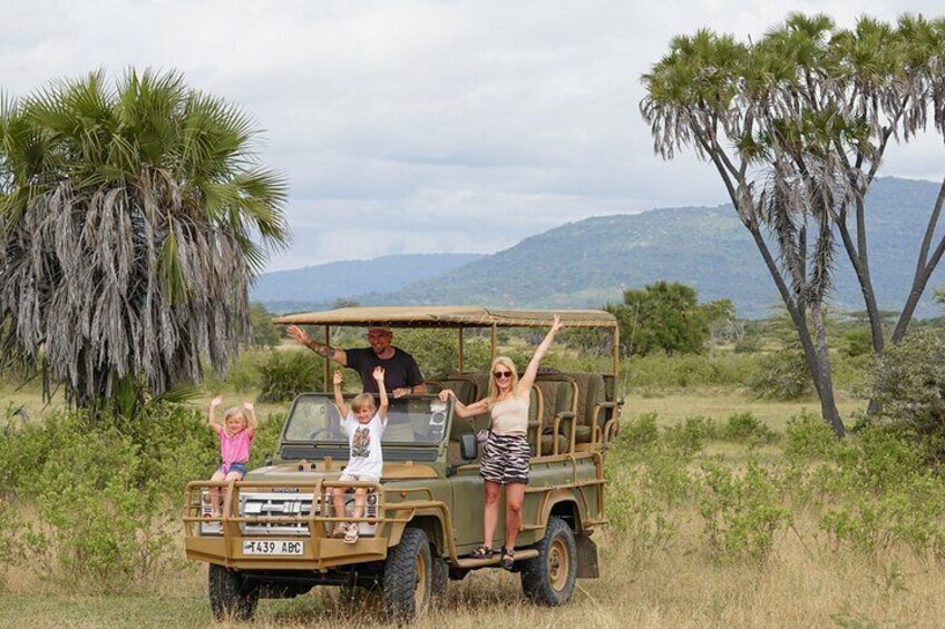 Selous Luxury Day Safari with Photographer