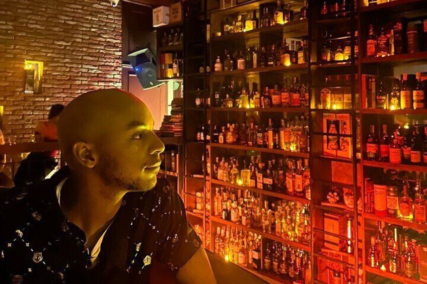 3 Hour Bar Hopping Tour in Makati