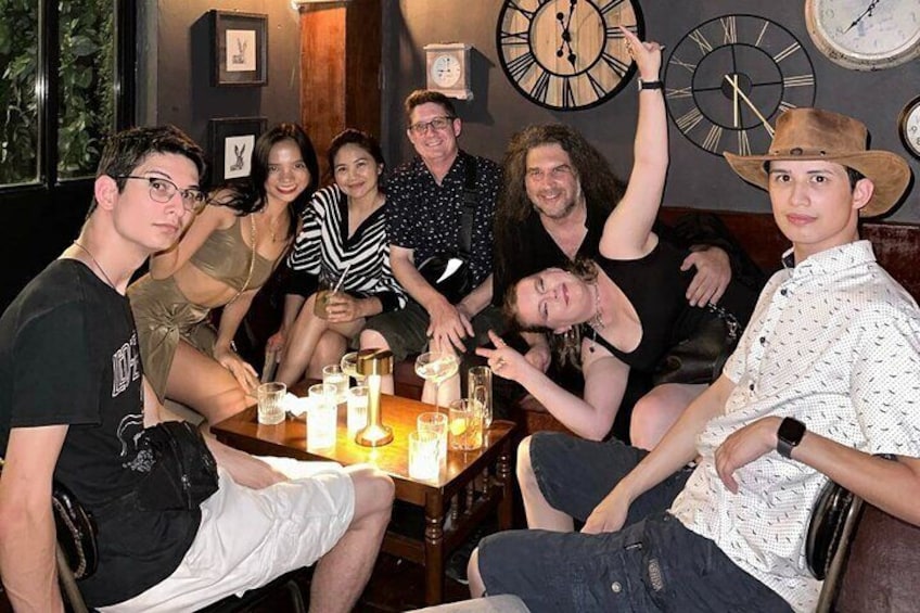 Makati "Pub Crawl & Bar Hopping" Experience with V