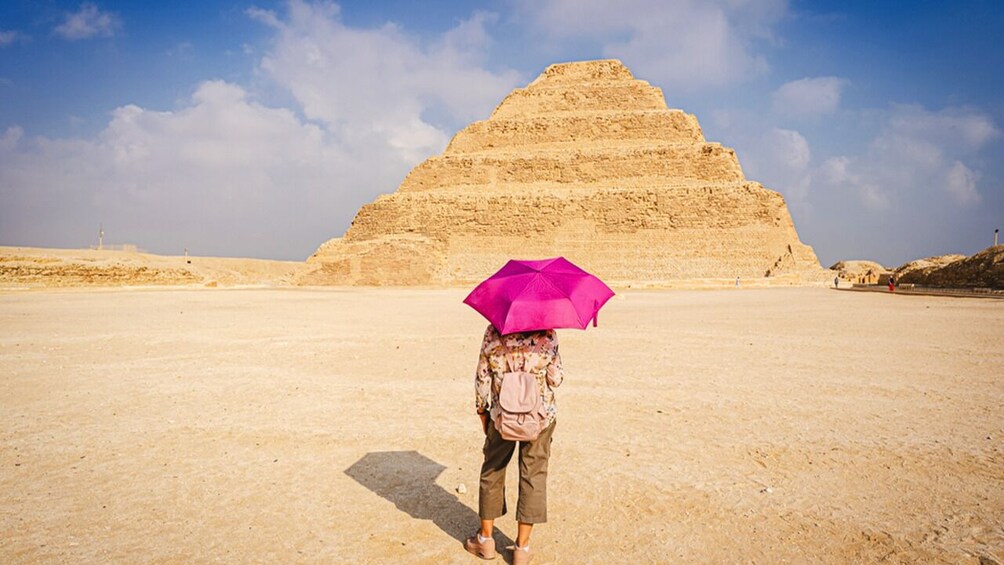 From Alexandria Port: Desert Day Trip to Pyramids with Lunch 