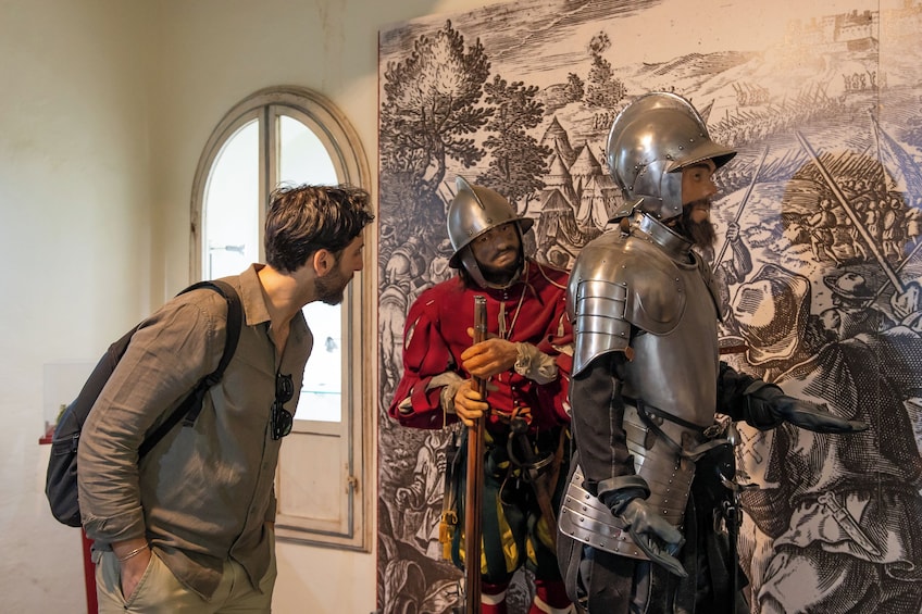 Medieval Tuscany Experience: Monteriggioni and Val d'Orcia from Florence