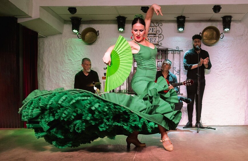 Picture 4 for Activity Torremolinos: Flamenco Show with Drinks