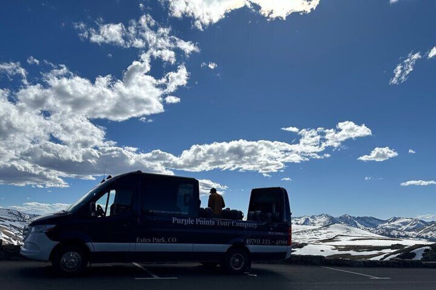 Half-Day Retractable Glass Top Tour in Rocky Mtn National Park