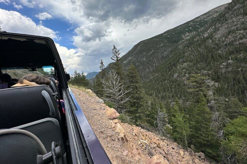 Half-Day Retractable Glass Top Tour in Rocky Mtn National Park