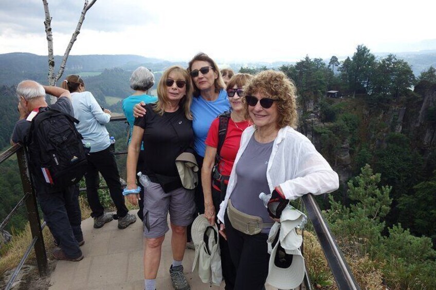 Bastei bridge viewpoint with Neurahen