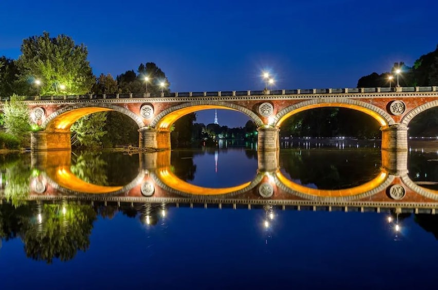 2-hour private tour of Turin with a local guide