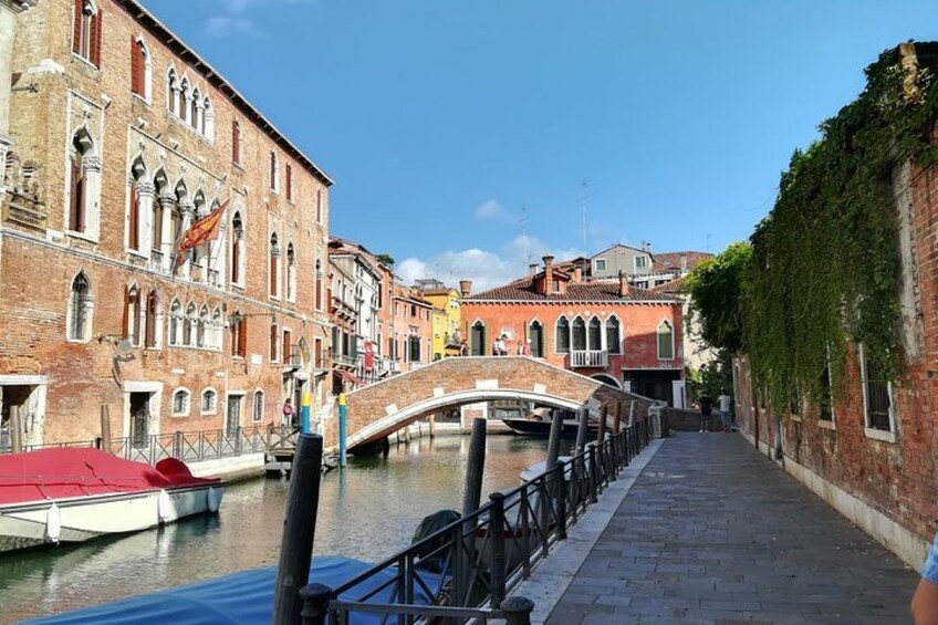 Accademia Gallery of Venice and Sestiere Dorsoduro private tour