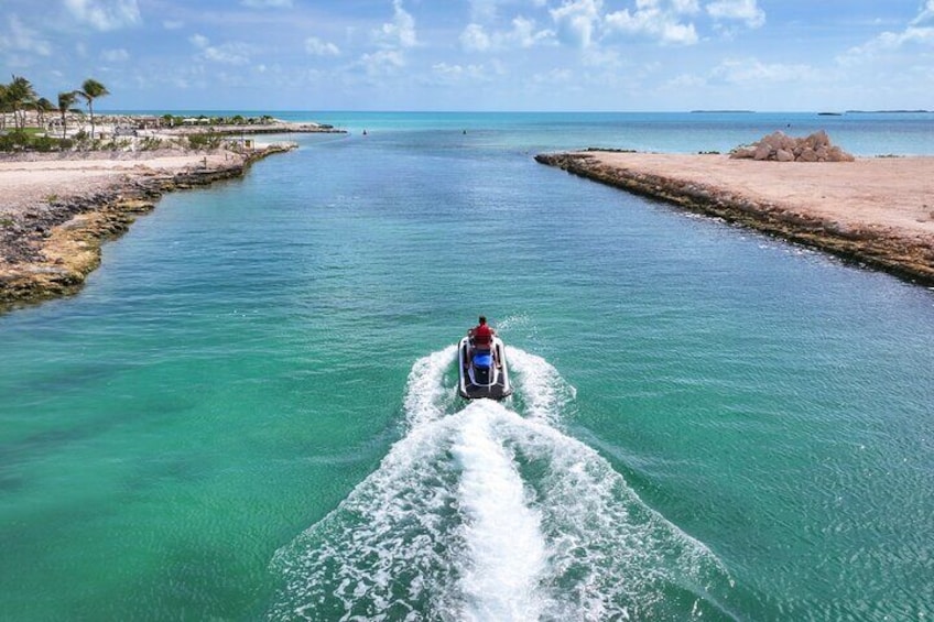 1 Hour Jet Ski Adventure in Crystal Waters of Turks and Caicos