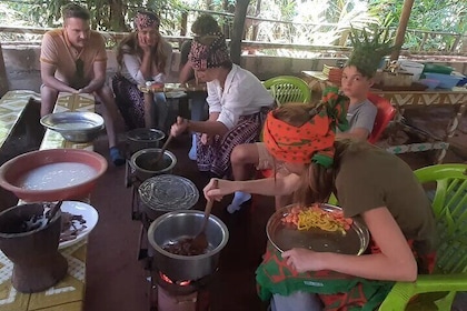 5 Hours Guided Spice Tour and Cooking Class in Zanzibar