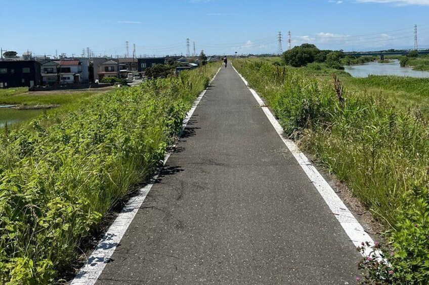 Arakawa cycling road (From the center of Tokyo to Saitama prefecture along the Arakawa river without traffic and lights)