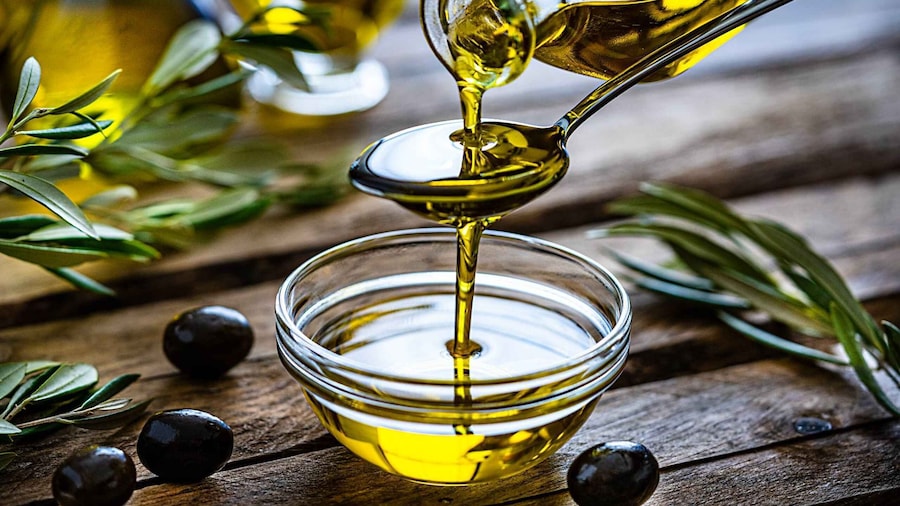 Villa Castelli: Highlights Walking Tour w/ Olive Oil Tasting