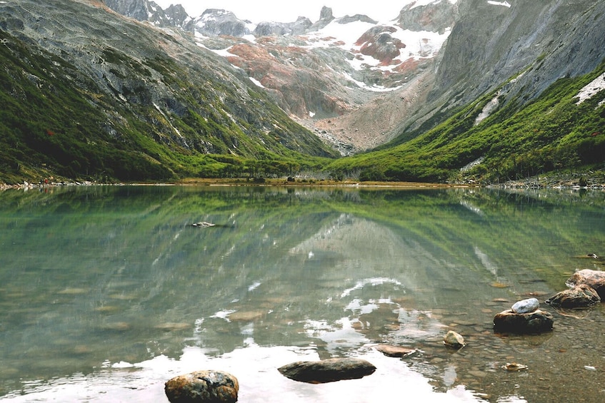 Trekking to Esmeralda Lake