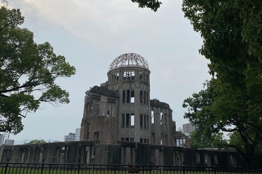 Half-Day Peace Memorial Park Walking Tour with Licensed Guide