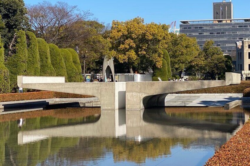 Half-Day Peace Memorial Park Walking Tour with Licensed Guide