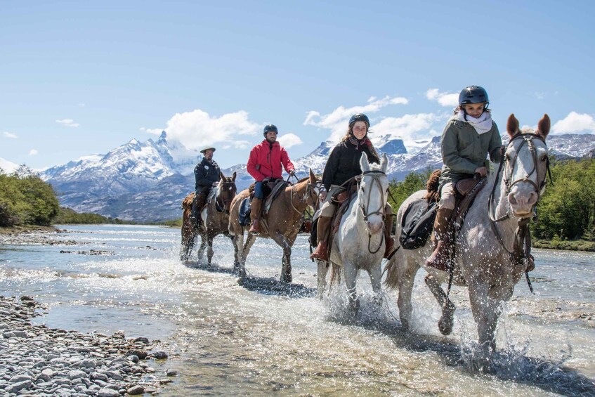 Picture 6 for Activity From El Calafate: Estancia Horseback Riding and Boat Tour