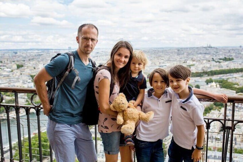 Sunrise Eiffel Tower Climbing Tour with Summit Access