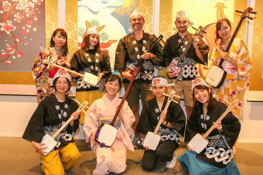 【TOKYO SHAMI】Let's make a mini shamisen and play it!