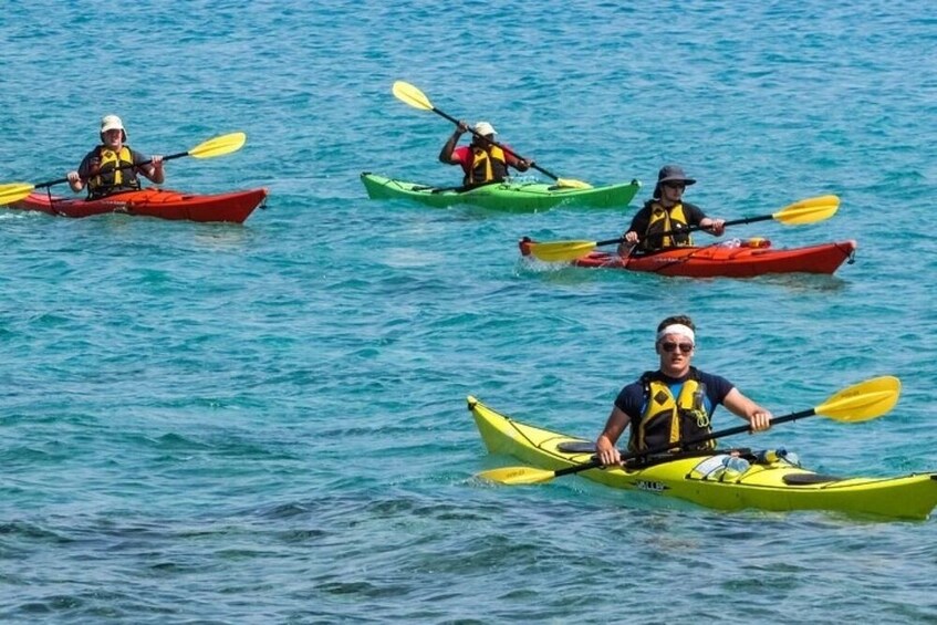 Tel Aviv Beach: Kayak Rental at Beach Club