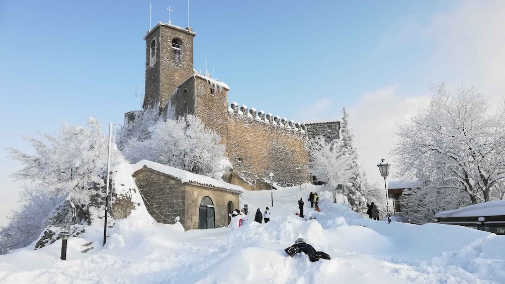 Picture 5 for Activity San Marino Historical Center Private Tour with tourist guide