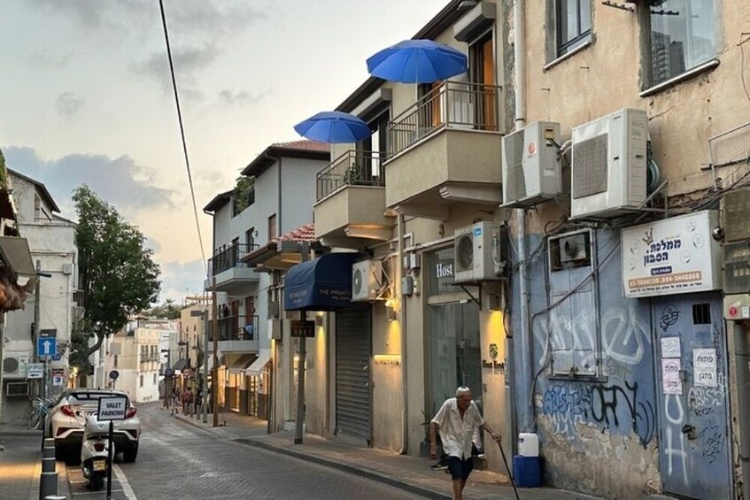 Tel Aviv Neve Tzedek: Bohemian Artistic Vibes & Architecture